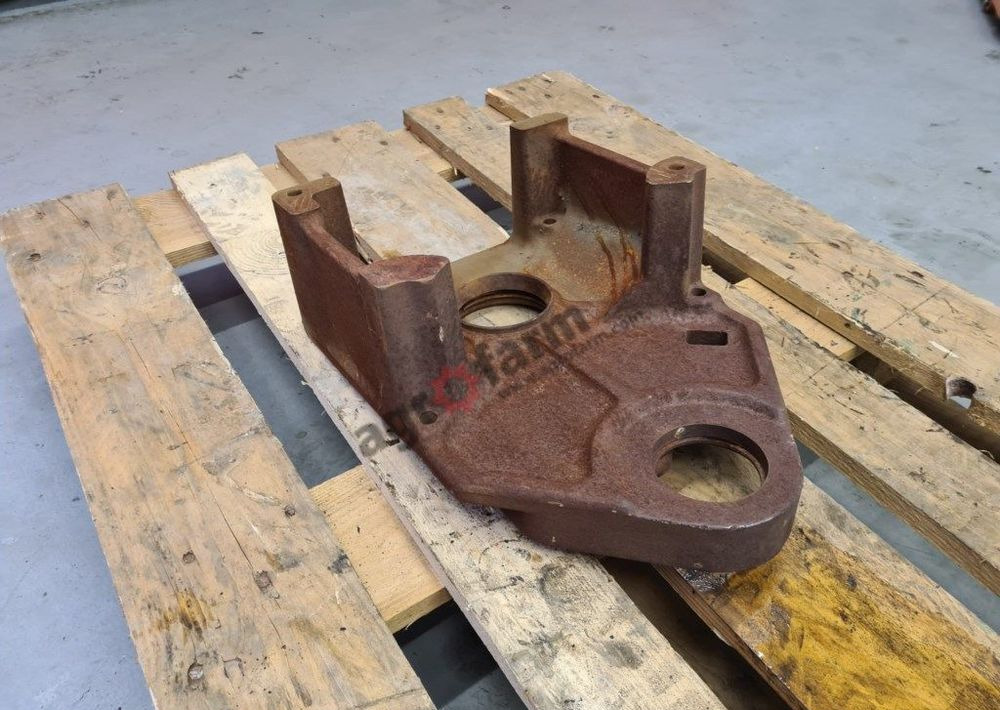 OBUDOWA PTO R93494 JOHN DEERE 7600 7700 7800 - Caja de cambios: foto 3 OBUDOWA PTO R93494 JOHN DEERE 7600 7700 7800 - Caja de cambios: foto 3