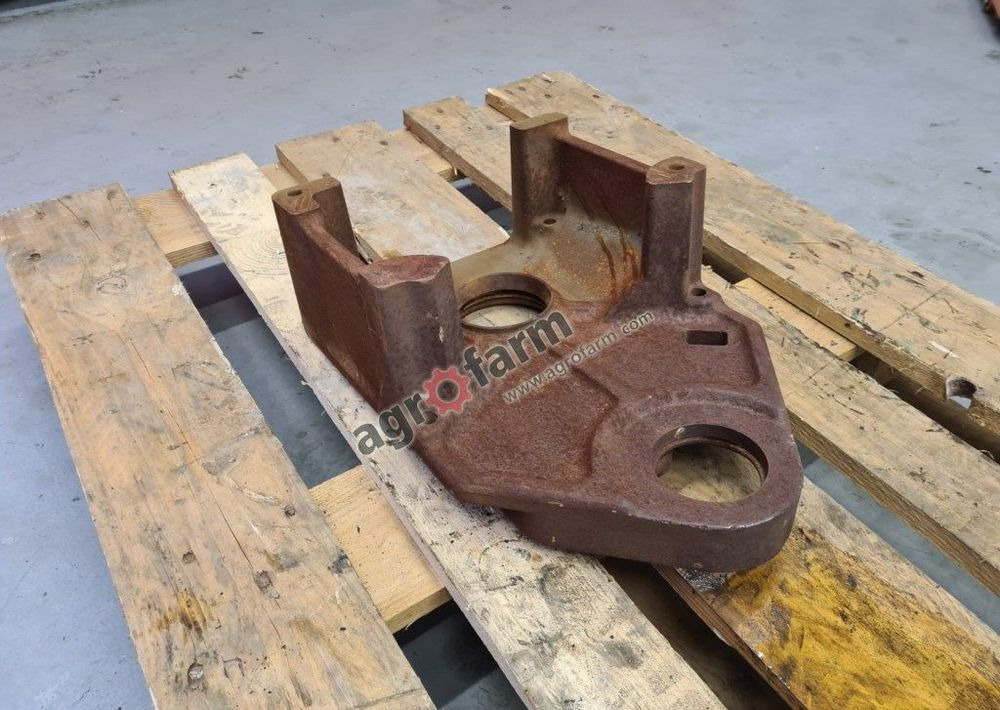 OBUDOWA PTO R93494 JOHN DEERE 7600 7700 7800 - Caja de cambios: foto 4 OBUDOWA PTO R93494 JOHN DEERE 7600 7700 7800 - Caja de cambios: foto 4