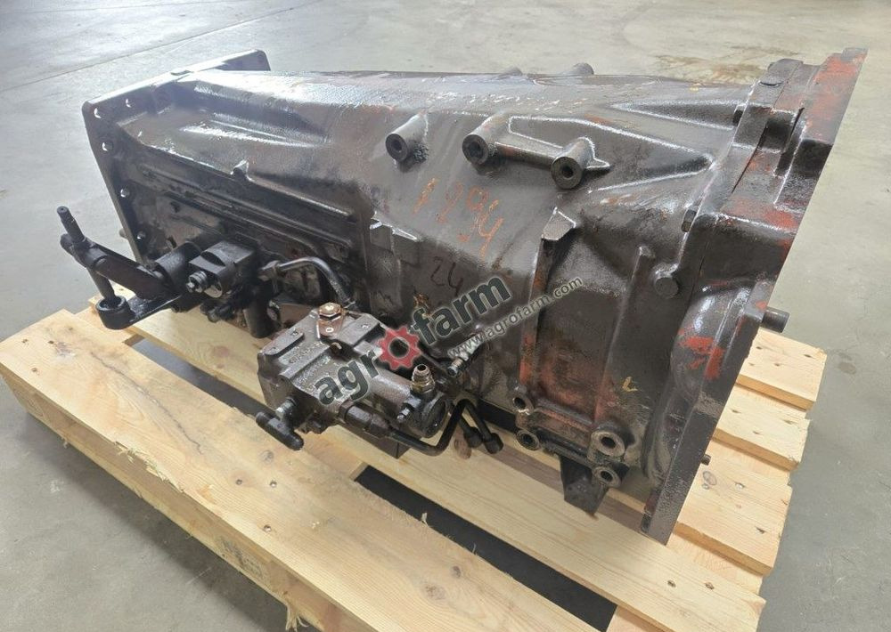 Skrzynia biegów Massey Ferguson 6180, Dynashift - Caja de cambios: foto 4 Skrzynia biegów Massey Ferguson 6180, Dynashift - Caja de cambios: foto 4