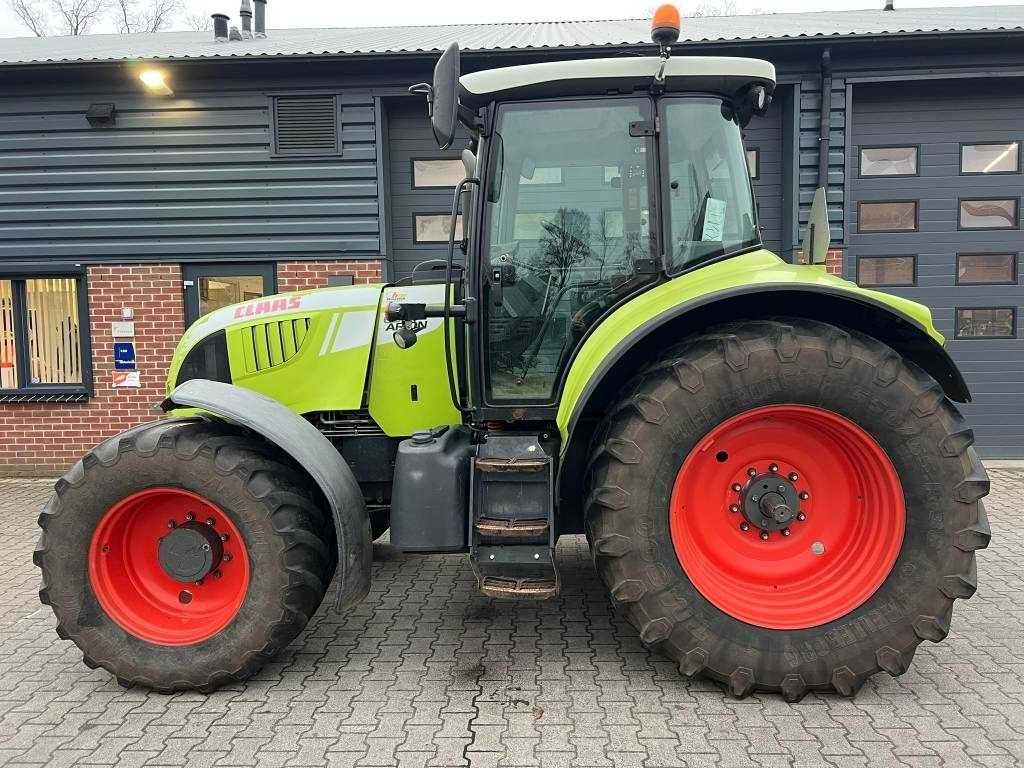 Claas Arion 630 Cebis - Tractor: foto 2 Claas Arion 630 Cebis - Tractor: foto 2