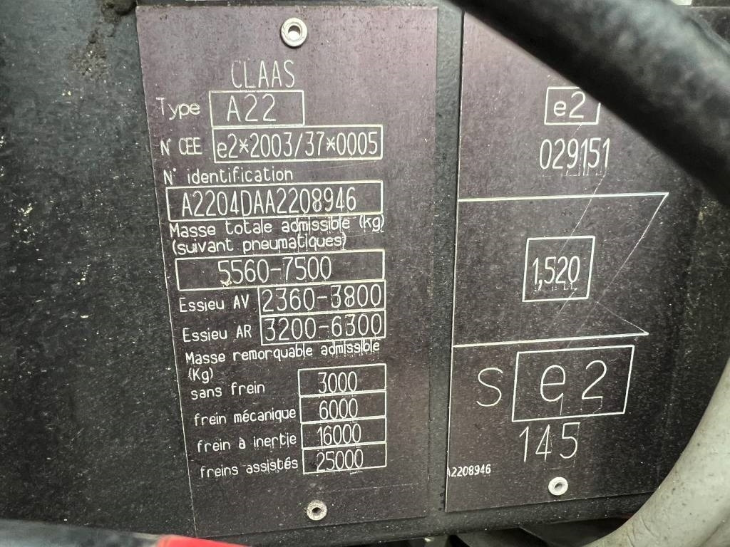 Tractor Claas Axos 310: foto 12