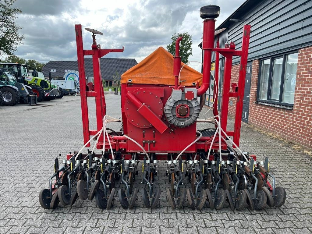 Herriau Turbosem SP12 - Sembradora de precisión: foto 4 Herriau Turbosem SP12 - Sembradora de precisión: foto 4