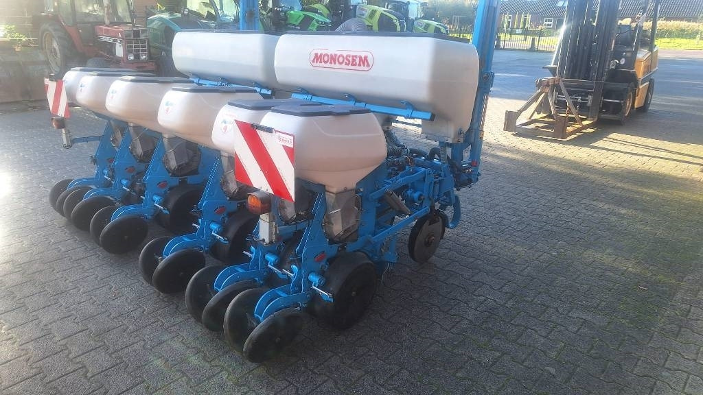Monosem NG PLUS 6 - Sembradora de precisión: foto 2 Monosem NG PLUS 6 - Sembradora de precisión: foto 2
