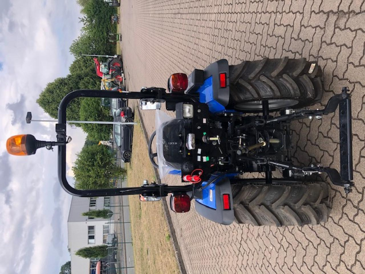 Solis 26 6+2 - Tractor: foto 4 Solis 26 6+2 - Tractor: foto 4