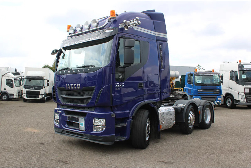 Iveco Stralis 460 + 6X2 + RETARDER + EURO 6 + SPOILERS - Cabeza tractora: foto 2 Iveco Stralis 460 + 6X2 + RETARDER + EURO 6 + SPOILERS - Cabeza tractora: foto 2