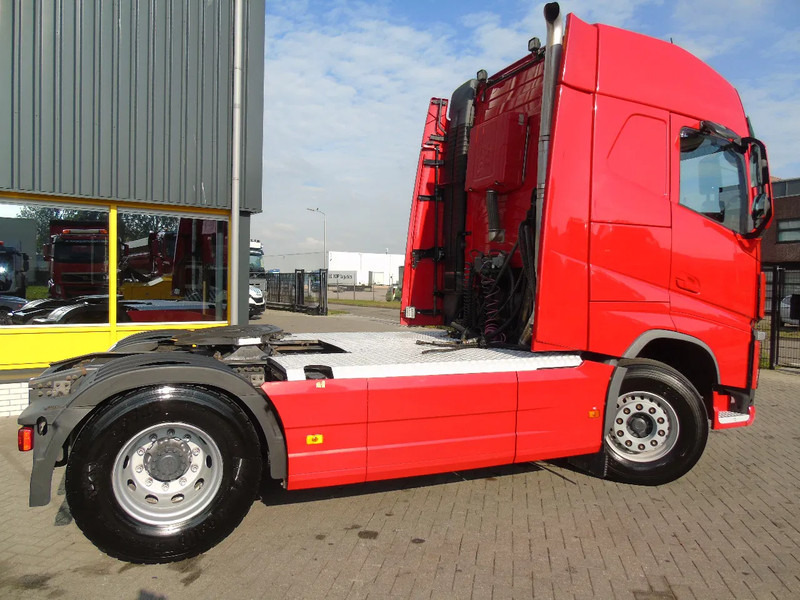 Volvo FH 460 + PTO/HYDROLIC + EURO 6 - Cabeza tractora: foto 4 Volvo FH 460 + PTO/HYDROLIC + EURO 6 - Cabeza tractora: foto 4
