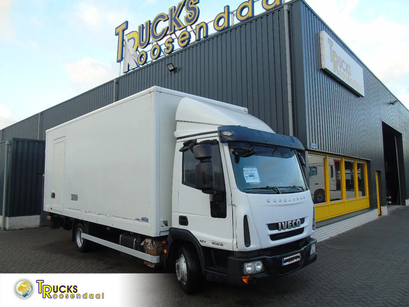Iveco Eurocargo 80E18 + 3 SEATS - Camión caja cerrada: foto 1 Iveco Eurocargo 80E18 + 3 SEATS - Camión caja cerrada: foto 1