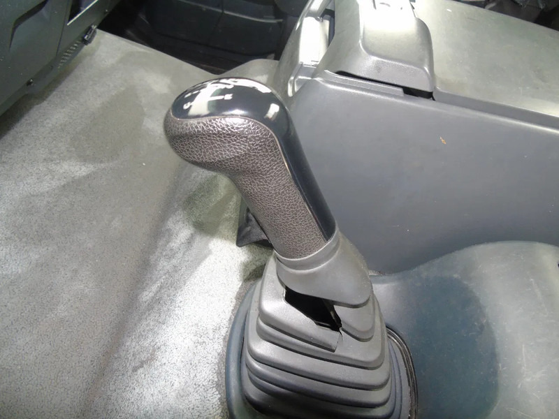 Camión grúa MAN TGM 18.250 + PALFINGER 11.001K + TIPPER + EURO 5: foto 9 Camión grúa MAN TGM 18.250 + PALFINGER 11.001K + TIPPER + EURO 5: foto 9