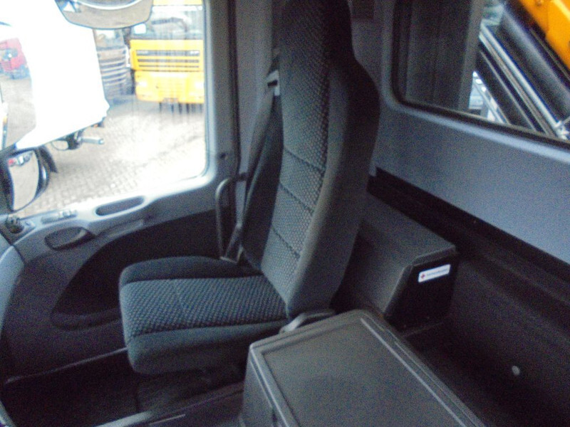 Mercedes-Benz Actros 1846 + Euro 5 + EFFER 250 Crane + REMOTE - Camión grúa: foto 4 Mercedes-Benz Actros 1846 + Euro 5 + EFFER 250 Crane + REMOTE - Camión grúa: foto 4