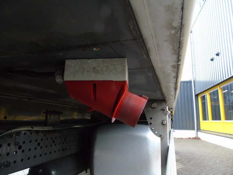 Mercedes-Benz Antos 1924 + EURO 6 + LIFT + KONVEKTA ELECTRIC SOLAR - Camión frigorífico: foto 4 Mercedes-Benz Antos 1924 + EURO 6 + LIFT + KONVEKTA ELECTRIC SOLAR - Camión frigorífico: foto 4