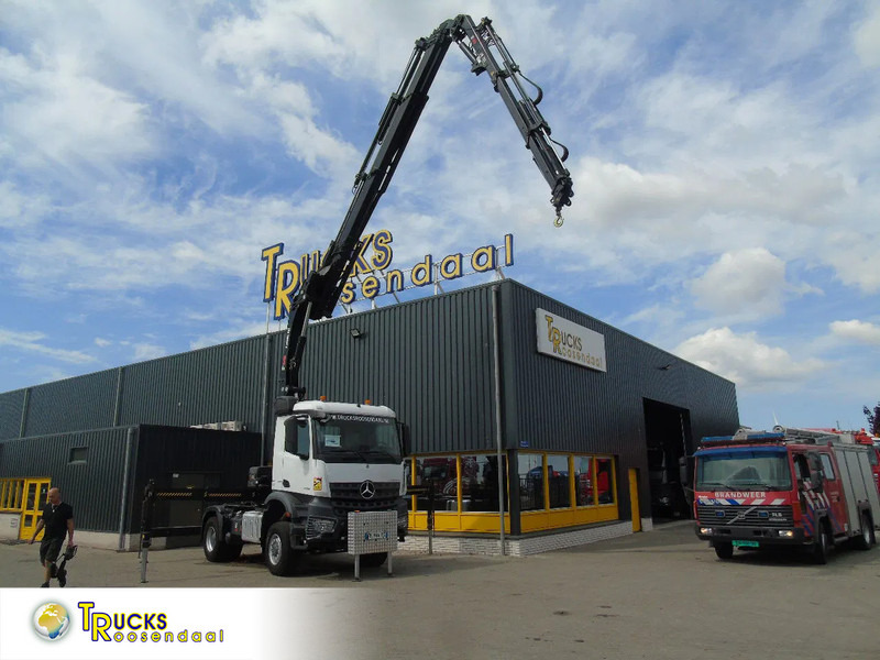 Mercedes-Benz Arocs 2051 + 4X4 + HIAB 302 E6 / JIB 70 X 4 + 10 EXTENTSIONS (512hours) - Camión grúa: foto 1 Mercedes-Benz Arocs 2051 + 4X4 + HIAB 302 E6 / JIB 70 X 4 + 10 EXTENTSIONS (512hours) - Camión grúa: foto 1