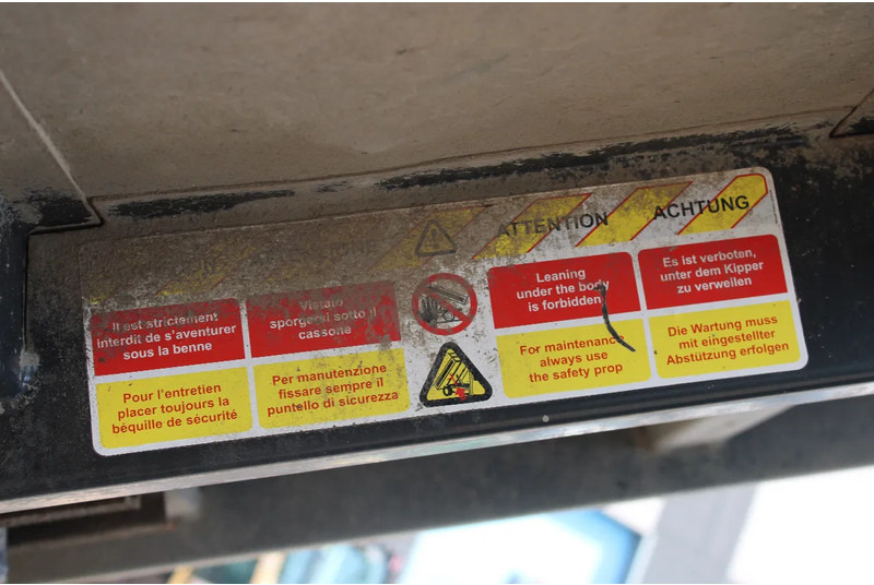 Nissan 45.13 + EURO 4 + C patent + tipper + MANUAL - Camión volquete: foto 5 Nissan 45.13 + EURO 4 + C patent + tipper + MANUAL - Camión volquete: foto 5