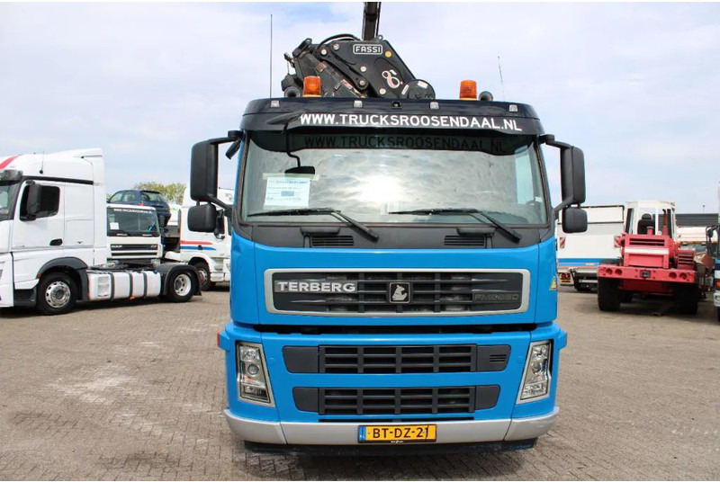 Terberg FM 2850 hiab 200c + 10x4 + fully functional + euro 5 - Camión grúa: foto 4 Terberg FM 2850 hiab 200c + 10x4 + fully functional + euro 5 - Camión grúa: foto 4