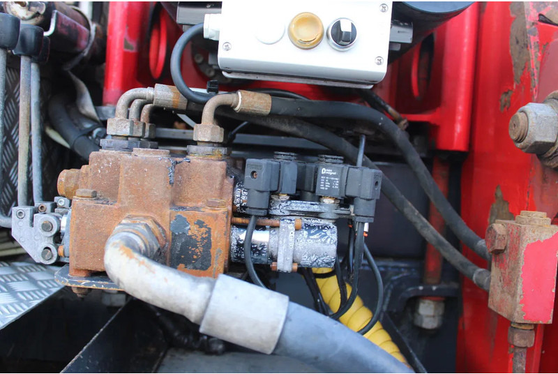 Camión grúa Volvo FH 16.540 + 6x4 EURO 5 + palfinger epsilon 30t/m + MANUAL: foto 16