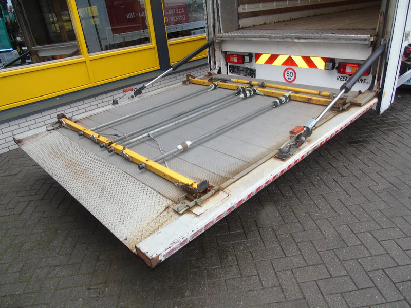 Volvo FM 9.340 + SPECIAL LIFT 2 ETAGE + EURO 5 - Camión caja cerrada: foto 5 Volvo FM 9.340 + SPECIAL LIFT 2 ETAGE + EURO 5 - Camión caja cerrada: foto 5