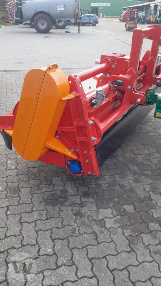 Dücker UM 27 - Desbrozadora de martillos/ Trituradora: foto 3 Dücker UM 27 - Desbrozadora de martillos/ Trituradora: foto 3