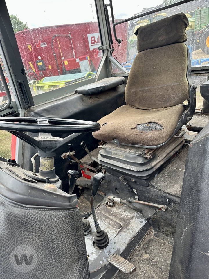 Massey Ferguson 254S - Tractor: foto 3 Massey Ferguson 254S - Tractor: foto 3