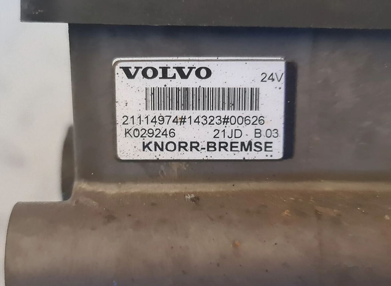 Knorr-Bremse 21114974 K029246 VOLVO FH4 FM4 RENAULT RANGE T truck - Válvula de freno para Camión: foto 4 Knorr-Bremse 21114974 K029246 VOLVO FH4 FM4 RENAULT RANGE T truck - Válvula de freno para Camión: foto 4