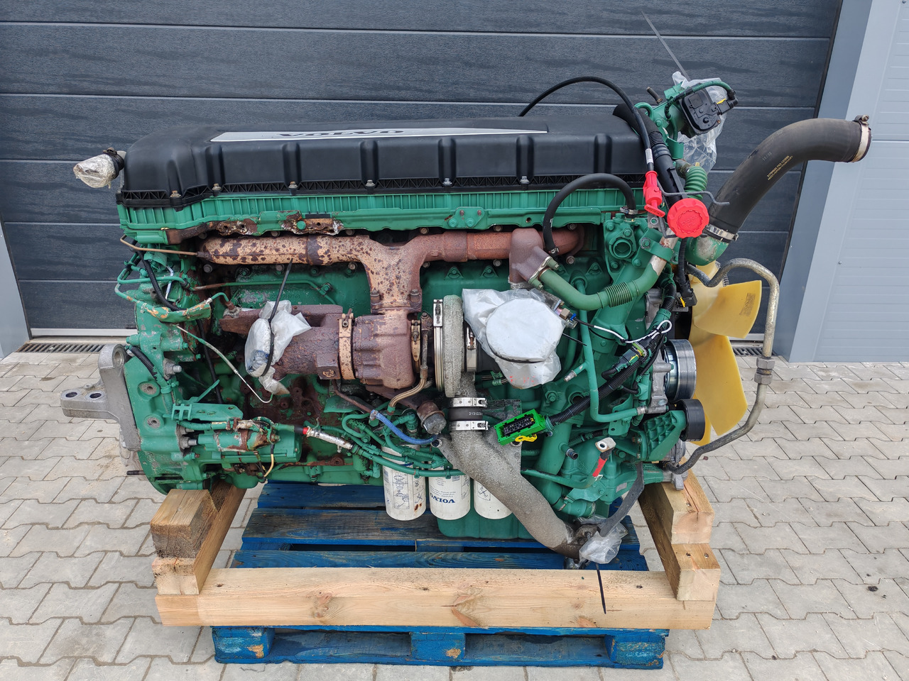 VOLVO FH4 EURO 6 / D13K460 EUVI / COMPLETE ENGINE - Motor: foto 2 VOLVO FH4 EURO 6 / D13K460 EUVI / COMPLETE ENGINE - Motor: foto 2