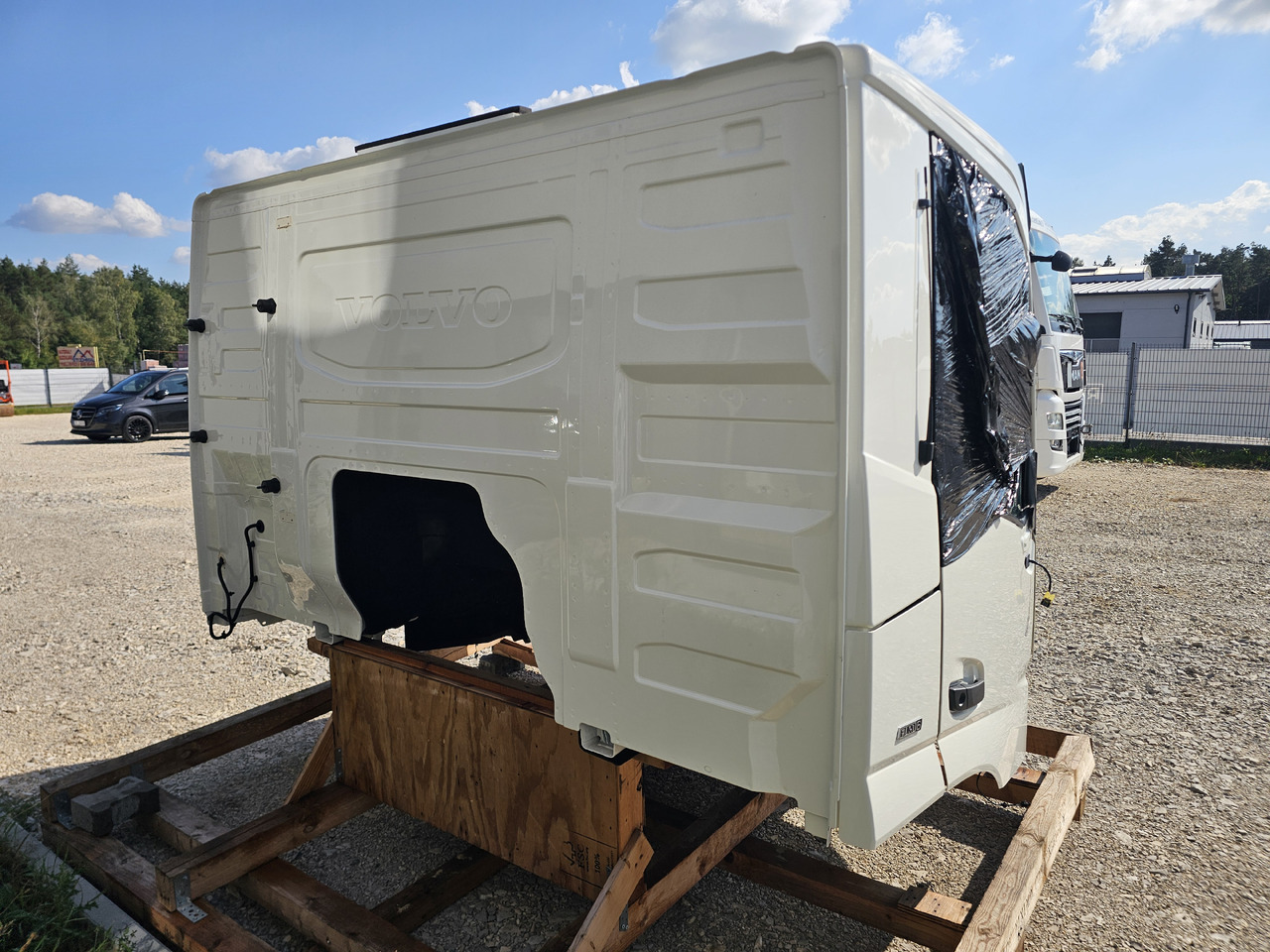 Cabina nuevo VOLVO FM5 FMX LOW DAY CAB / FULLY COMPLETE / BRAND NEW: foto 7 Cabina nuevo VOLVO FM5 FMX LOW DAY CAB / FULLY COMPLETE / BRAND NEW: foto 7