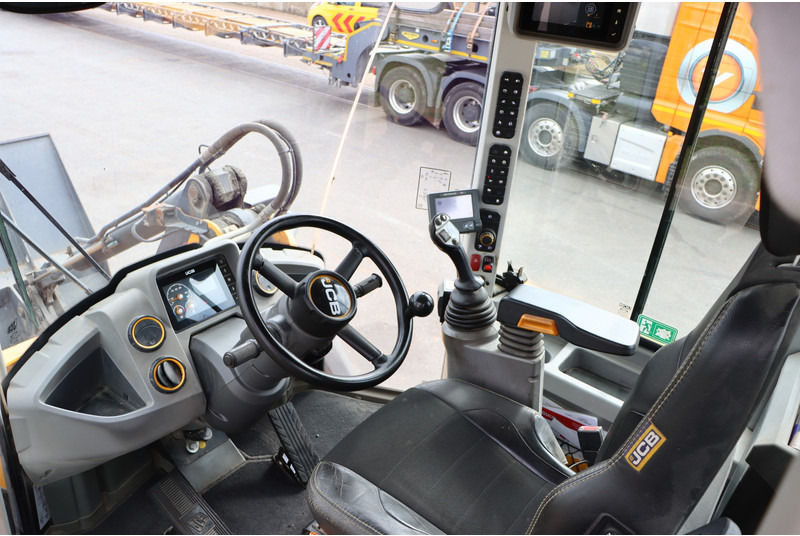 JCB 427 HT T4F - Cargadora: foto 2 JCB 427 HT T4F - Cargadora: foto 2