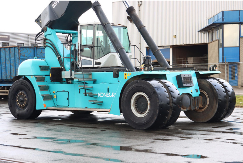 KONECRANES 4531TC5 - Reach stacker: foto 2 KONECRANES 4531TC5 - Reach stacker: foto 2