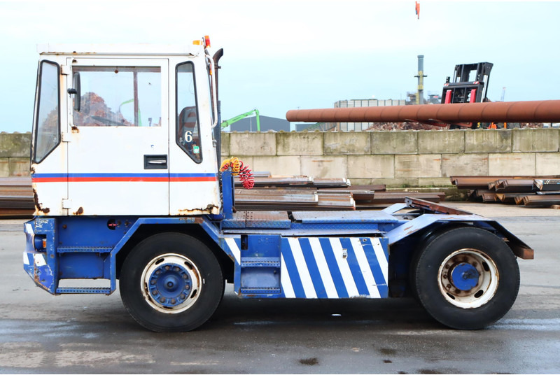 Terberg TRT89 - Tractor industrial: foto 4 Terberg TRT89 - Tractor industrial: foto 4