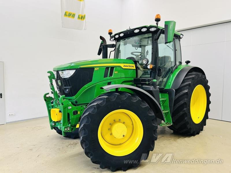John Deere 6R 185 - Tractor: foto 1 John Deere 6R 185 - Tractor: foto 1
