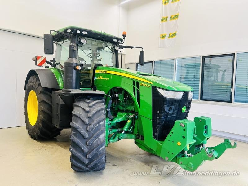 John Deere 8295R FH+FZW - Tractor: foto 3 John Deere 8295R FH+FZW - Tractor: foto 3