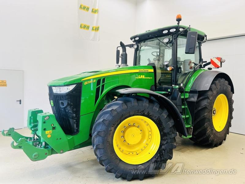 John Deere 8295R FH+FZW - Tractor: foto 1 John Deere 8295R FH+FZW - Tractor: foto 1