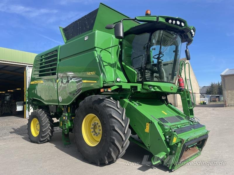 John Deere T670 i - Cosechadora de granos: foto 1 John Deere T670 i - Cosechadora de granos: foto 1