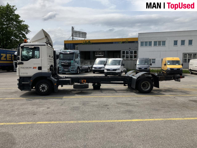 MAN TGM 12.290 4X2 LL - Camión chasis: foto 5 MAN TGM 12.290 4X2 LL - Camión chasis: foto 5