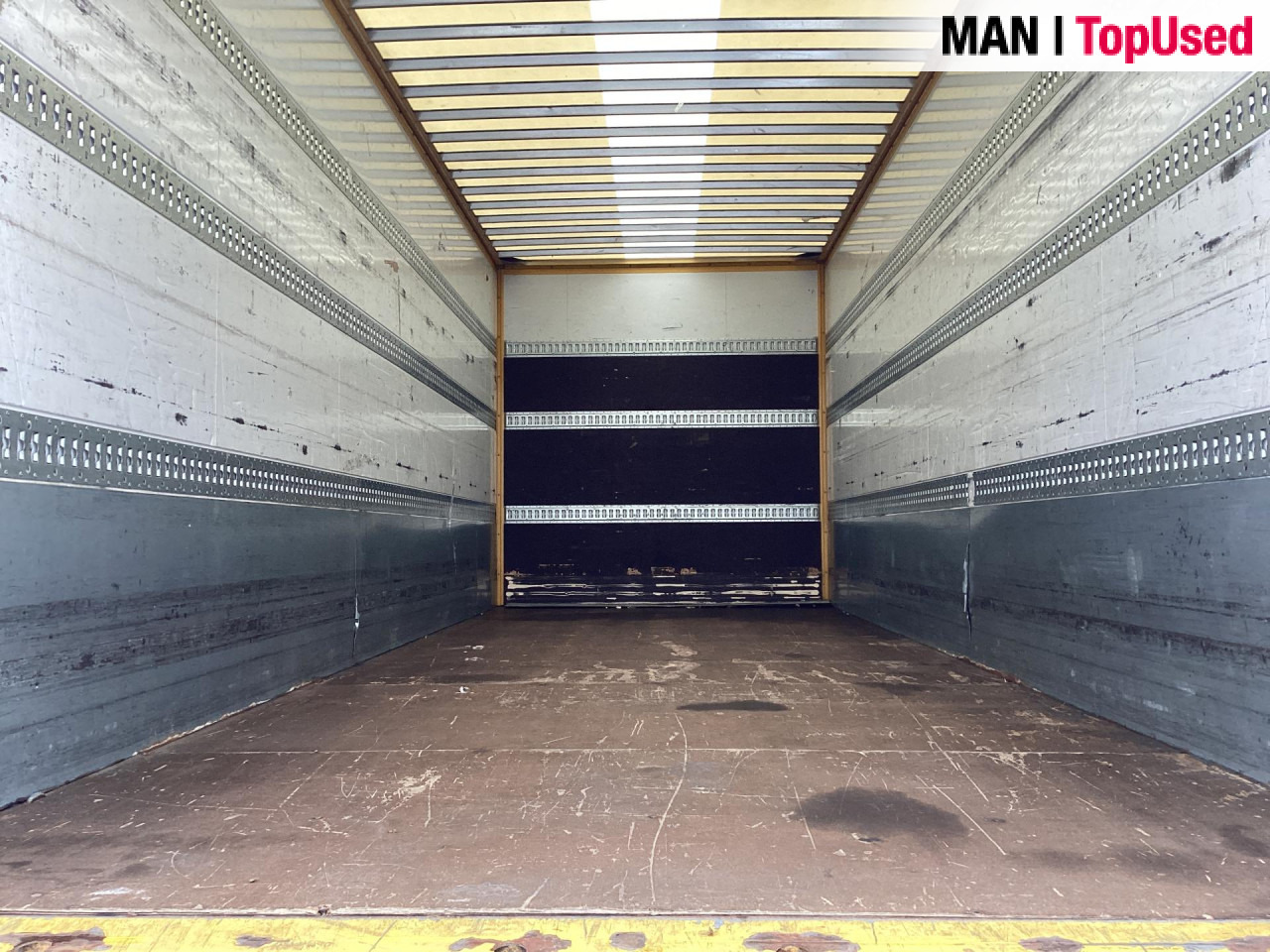 MAN TGM 18.290 4X2 LL - Camión caja cerrada: foto 5 MAN TGM 18.290 4X2 LL - Camión caja cerrada: foto 5