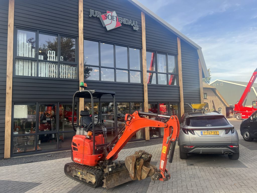 KUBOTA U17-3 - Miniexcavadora: foto 2 KUBOTA U17-3 - Miniexcavadora: foto 2