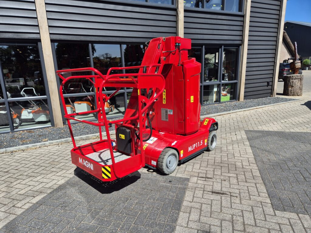 MAGNI MJP 11.5 - Plataforma elevadora: foto 2 MAGNI MJP 11.5 - Plataforma elevadora: foto 2