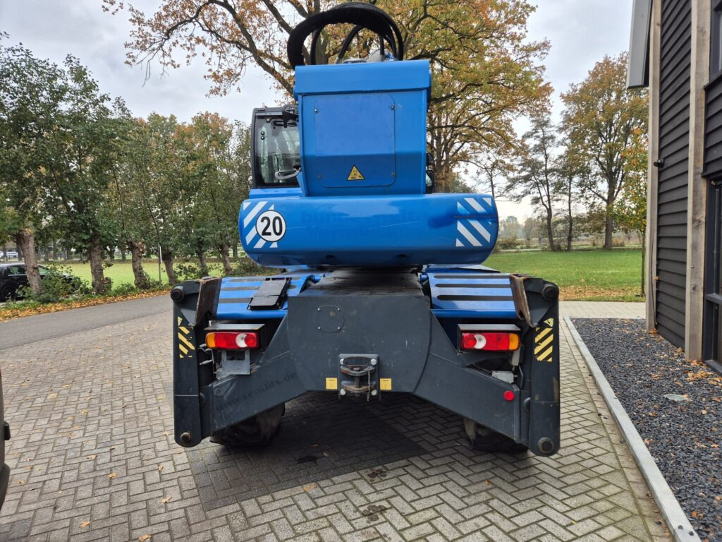 MAGNI RTH 5.21 - Manipulador telescópico: foto 4 MAGNI RTH 5.21 - Manipulador telescópico: foto 4