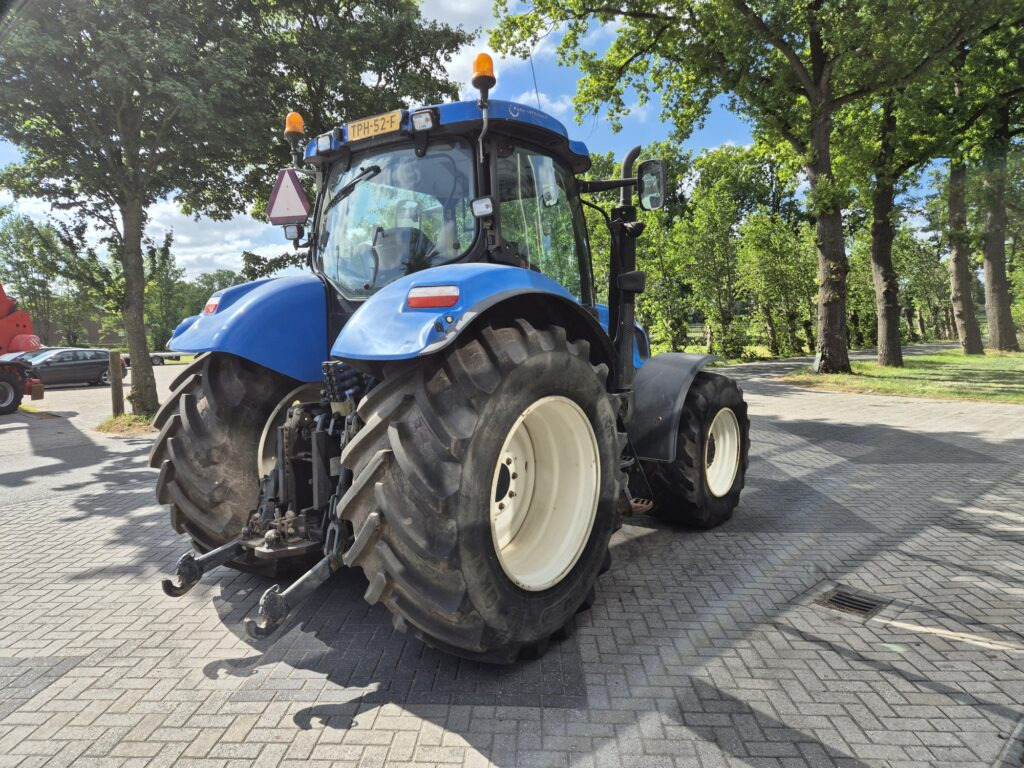 NEW HOLLAND T6080 - Tractor: foto 5 NEW HOLLAND T6080 - Tractor: foto 5