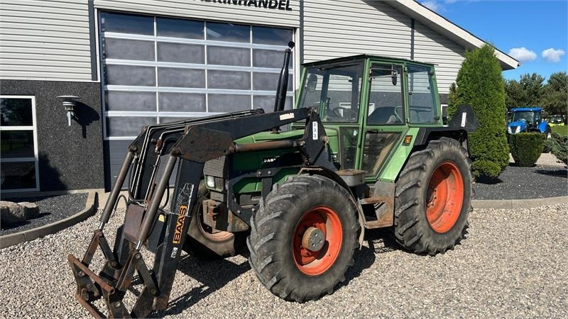 Fendt Farmer 309 Med frontlæsser - Tractor: foto 2 Fendt Farmer 309 Med frontlæsser - Tractor: foto 2