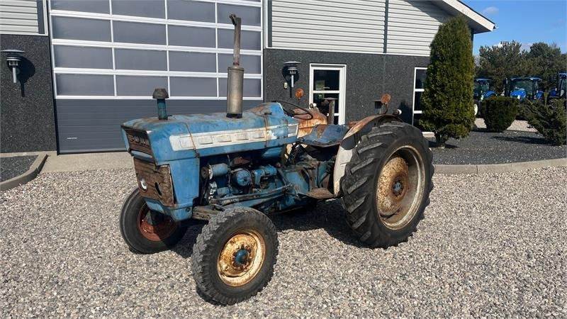 Ford 3000 - Tractor: foto 2 Ford 3000 - Tractor: foto 2