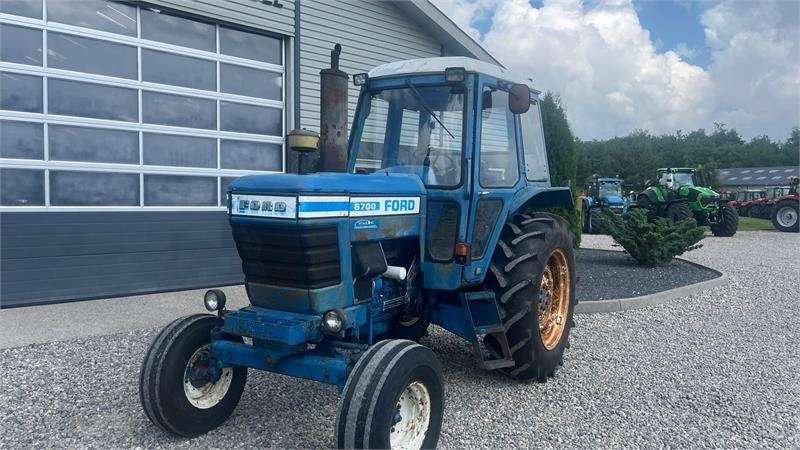 Ford 6700 - Tractor: foto 2 Ford 6700 - Tractor: foto 2