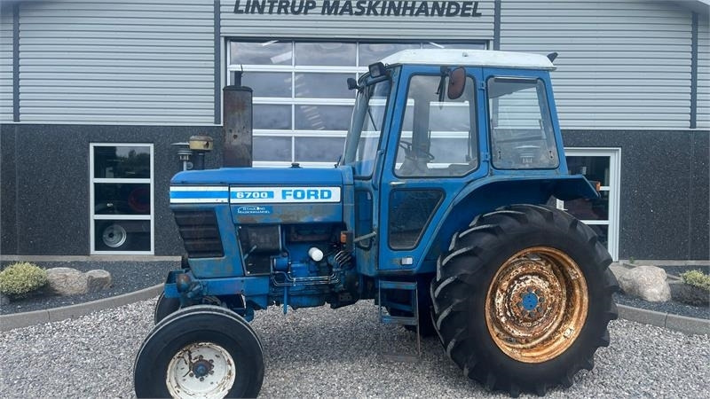 Ford 6700 - Tractor: foto 1 Ford 6700 - Tractor: foto 1