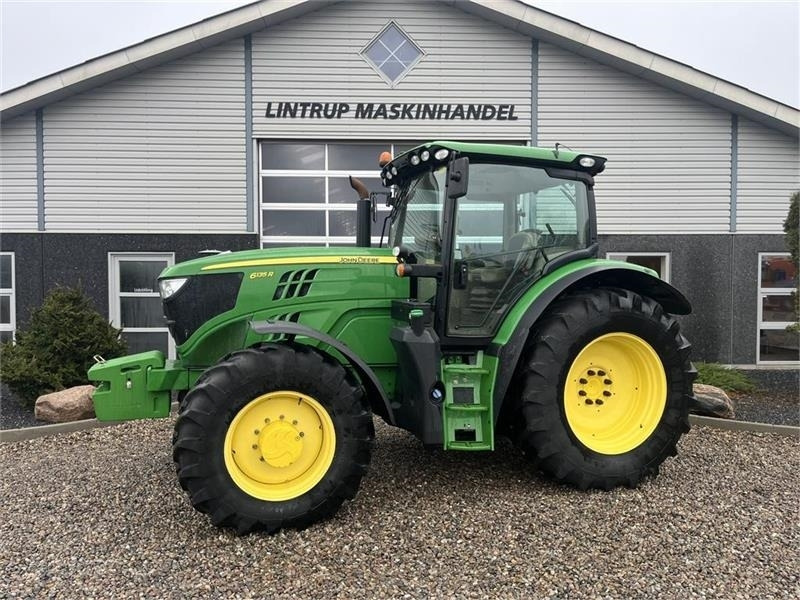 John Deere 6135R Krybegear, frontlift, TLS Affjedret foraksel - Tractor: foto 1 John Deere 6135R Krybegear, frontlift, TLS Affjedret foraksel - Tractor: foto 1