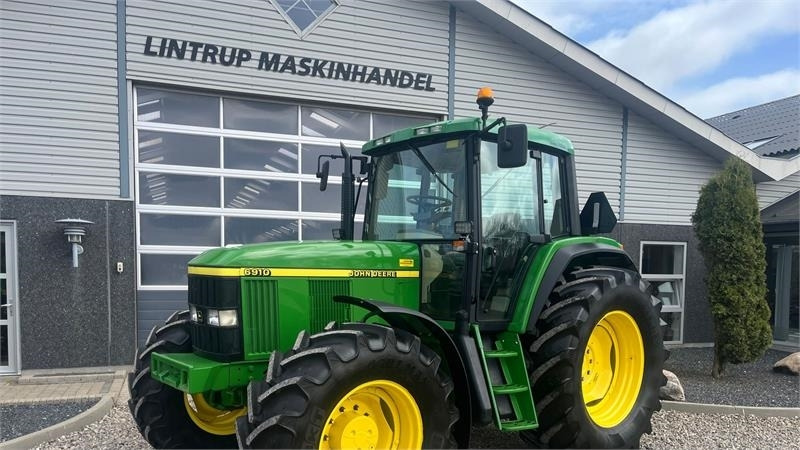 John Deere 6910 PowerQuad - Tractor: foto 2 John Deere 6910 PowerQuad - Tractor: foto 2