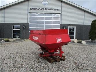 Lely Centerline CL 2400 Med hydraulisk tilt til kantspr - Esparcidor de fertilizantes: foto 1 Lely Centerline CL 2400 Med hydraulisk tilt til kantspr - Esparcidor de fertilizantes: foto 1