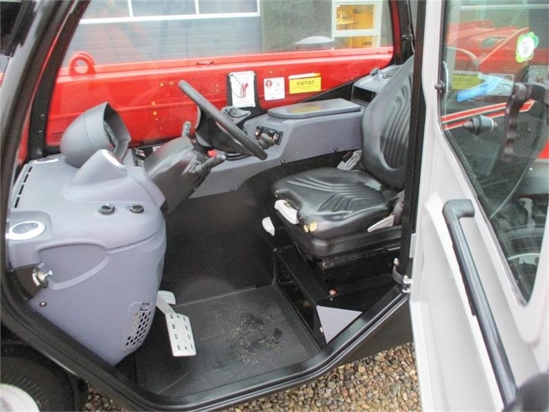 Manipulador telescópico Manitou MT625H Comfort Dansk maskine, med hydrauliske pall: foto 11