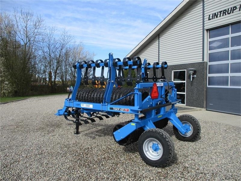 Namyslo Tiger 620 med hydraulisk lammelplanke / plannerpla - Rodillo agrícola: foto 4 Namyslo Tiger 620 med hydraulisk lammelplanke / plannerpla - Rodillo agrícola: foto 4