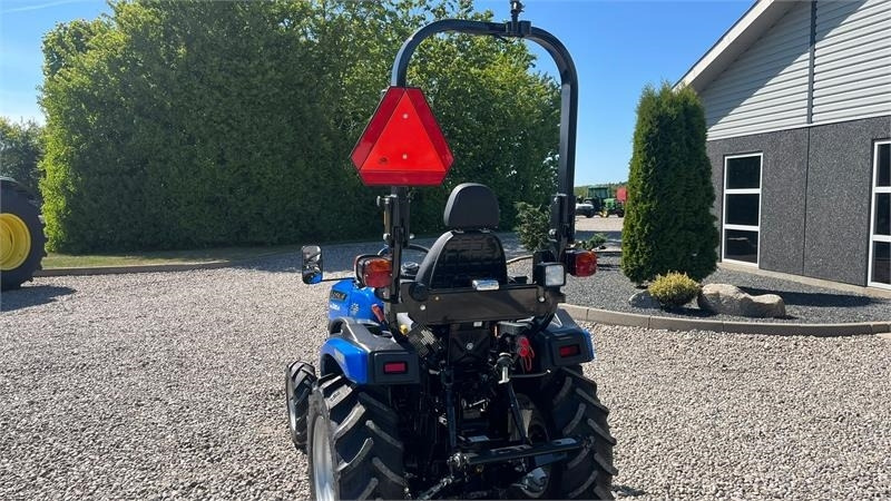 Tractor Solis H26 HST Hydrostat med Traktor dæk: foto 14 Tractor Solis H26 HST Hydrostat med Traktor dæk: foto 14