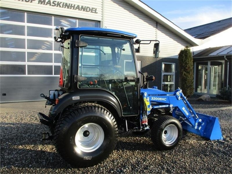 Tractor municipal Solis H26 HST Med kabine, turf hjul og frontlæsser.: foto 17