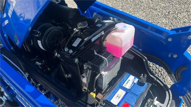 Tractor Solis H26 HST Turfdæk og Frontlæsser: foto 10