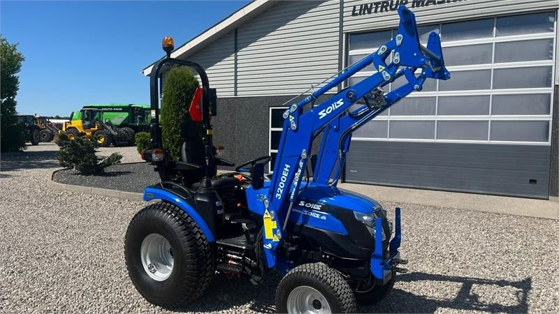 Tractor Solis H26 HST Turfdæk og Frontlæsser: foto 19